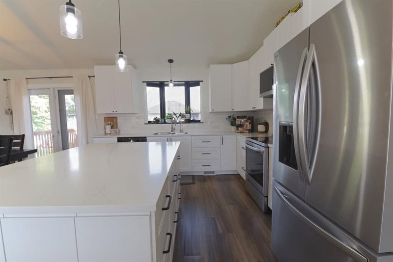 4645 Majestic Place, Taber — interior photo 7