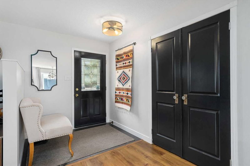 543 Willingdon Boulevard SE, Willow Park — interior photo 5