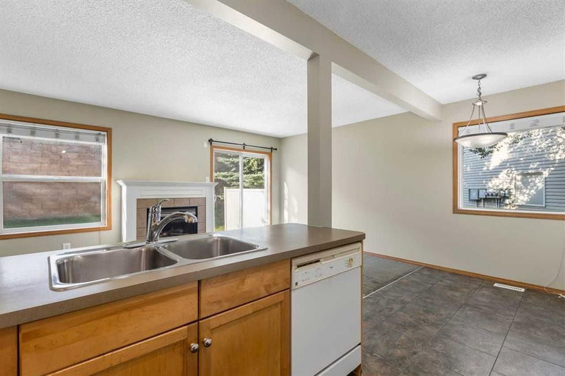 51 Eversyde Court SW, Evergreen — interior photo 6