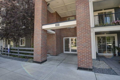 2414 - 99 copperstone Park SE