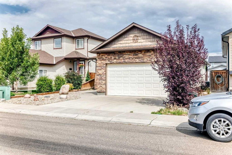 27 Jessie Robinson Close N