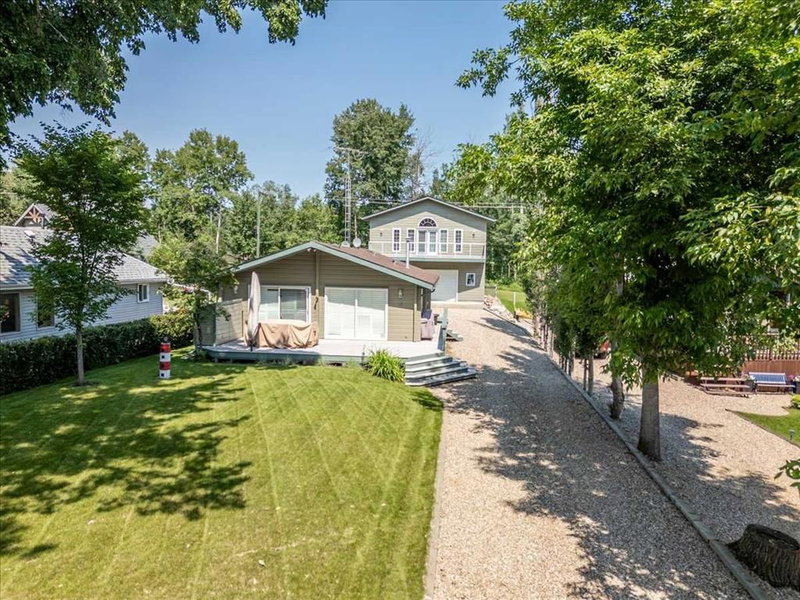 16 Lakeshore DR