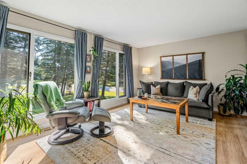 63 Wolf Drive, Redwood Meadows — interior photo 6