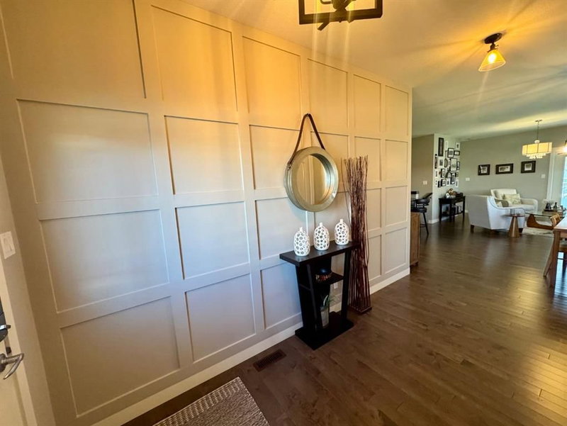 3 - 189 Fairmont Boulevard S