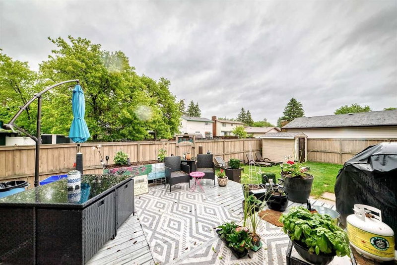 20 Deermont Way SE, Deer Ridge — interior photo 7