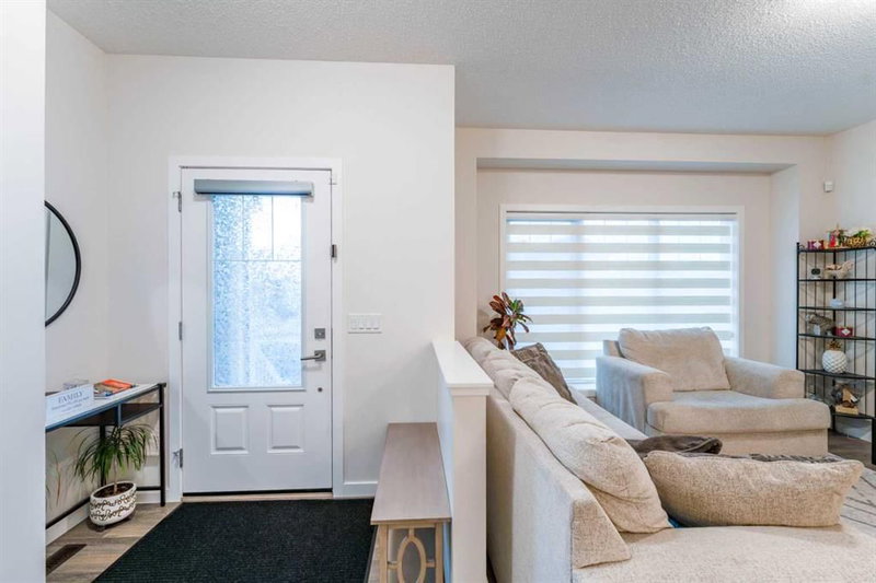 589 Masters Road SE, Mahogany — photo 2