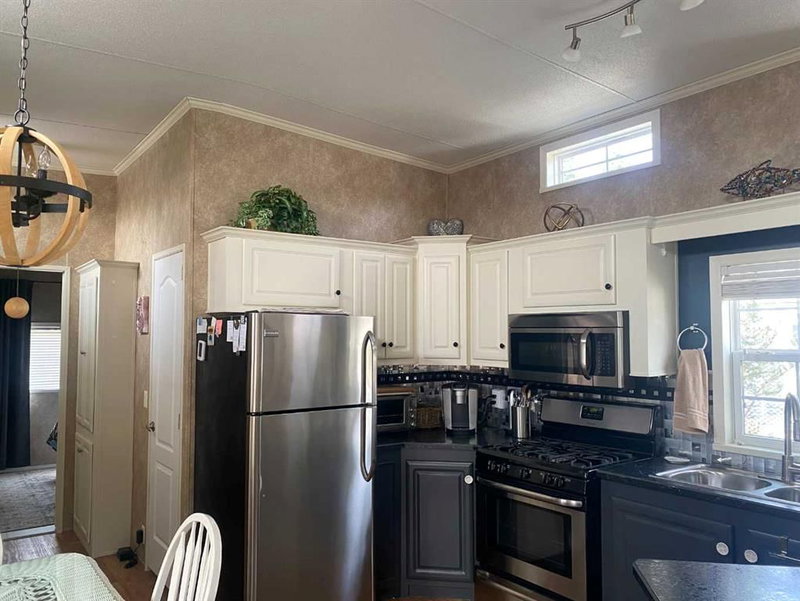 146, 32379 range Road, Coyote Creek — interior photo 7