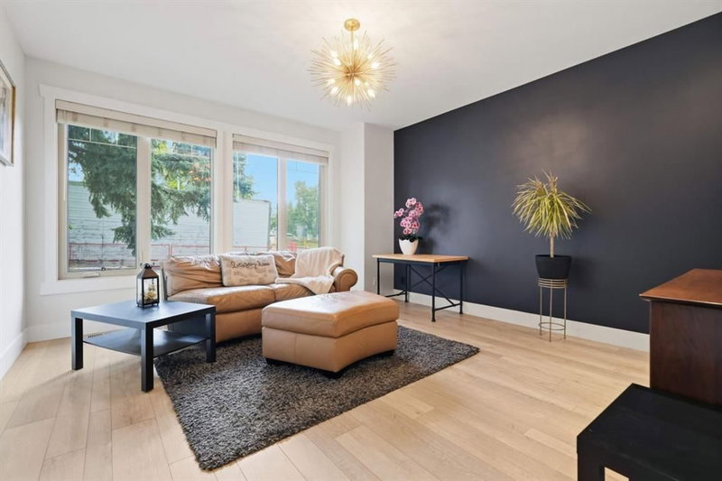 1903 26 Avenue SW, South Calgary — interior photo 7