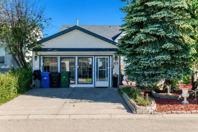 Detached at 159 Fresno Place NE, Monterey Park — listing photo