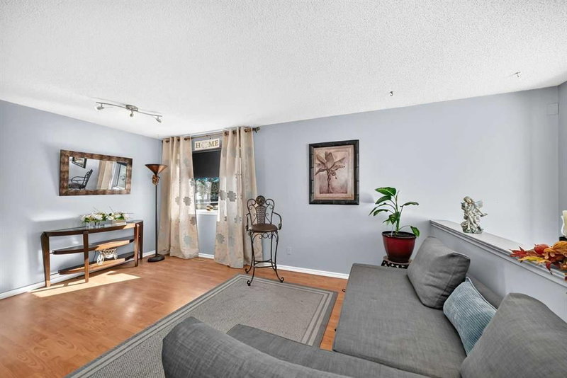 159 Fresno Place NE, Monterey Park — interior photo 5