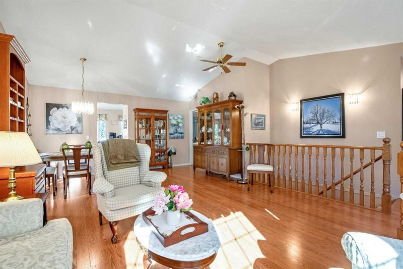 501 Riverside Drive NW, High River Golf Course — interior photo
