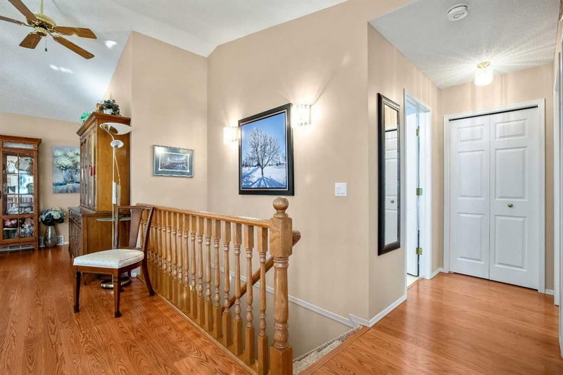 501 Riverside Drive NW, High River Golf Course — interior photo 5