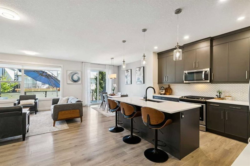 119 Cranbrook Green SE, Cranston — interior photo