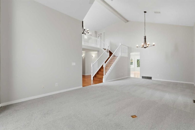 872 Sierra Morena Court SW, Signal Hill — interior photo