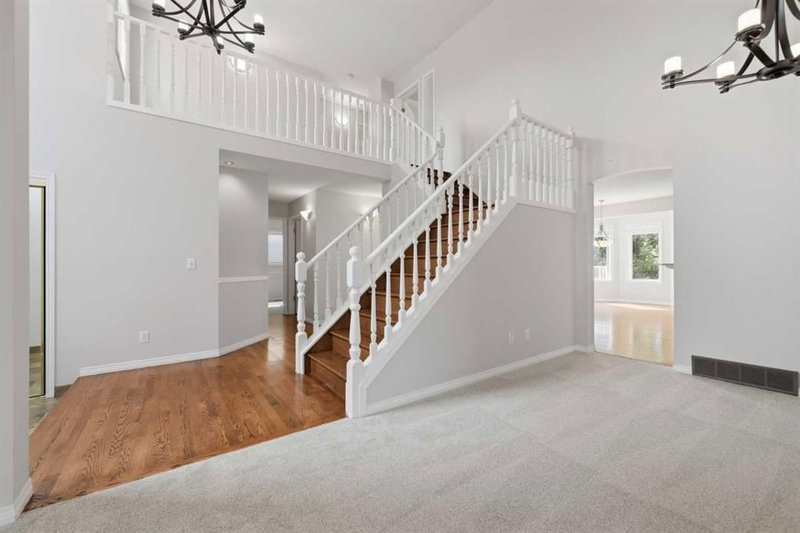 872 Sierra Morena Court SW, Signal Hill — interior photo 5