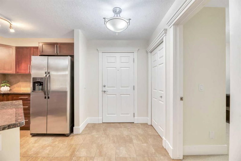 315 - 500 Rocky Vista Gardens NW