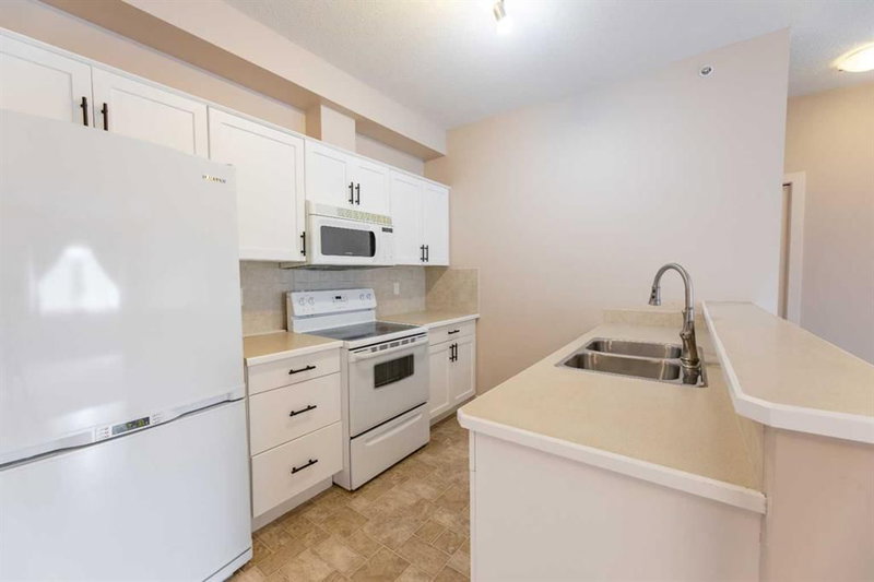 309 - 109 Seabolt Drive