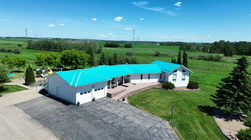 27556 Township Road 372