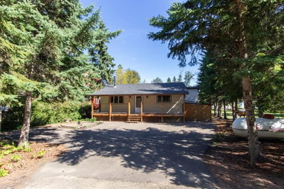 6 Poplar Crescent