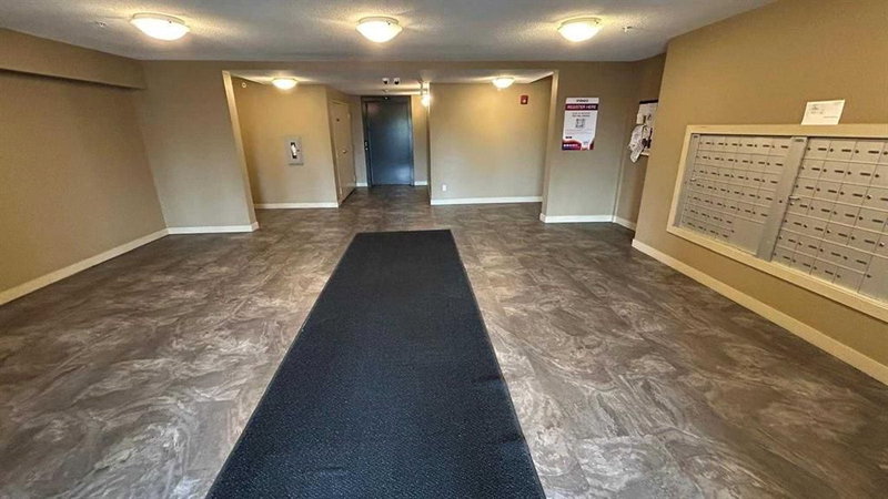 218, 5 Saddlestone Way NE, Saddle Ridge — interior photo