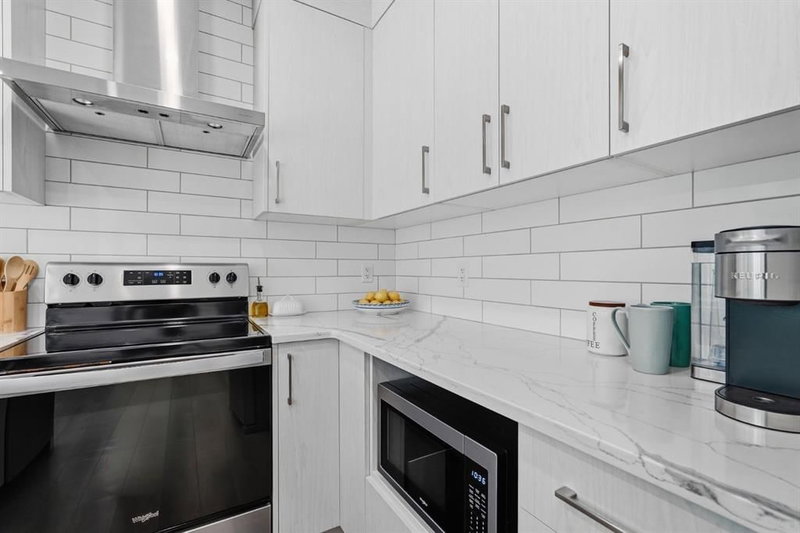 154 Crestridge Common SW, Crestmont — interior photo 6