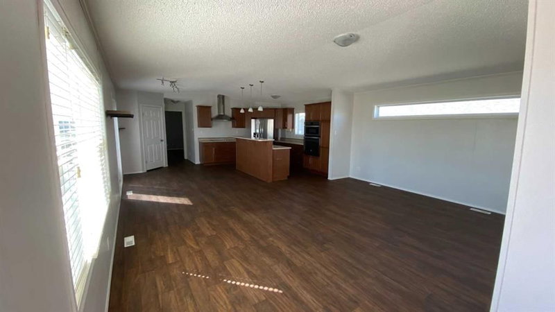 14 Meadows Way, Taber — interior photo 5