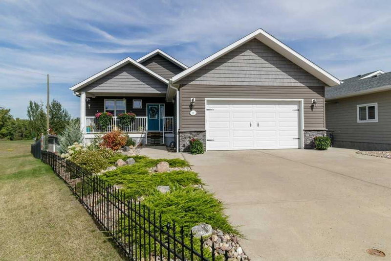 31 Fawn Meadows Crescent