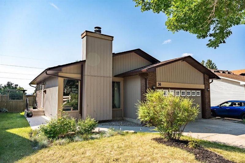 36 Berkley Place NW