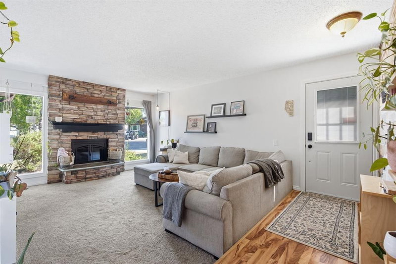 36 Berkley Place NW, Beddington Heights — interior photo 6