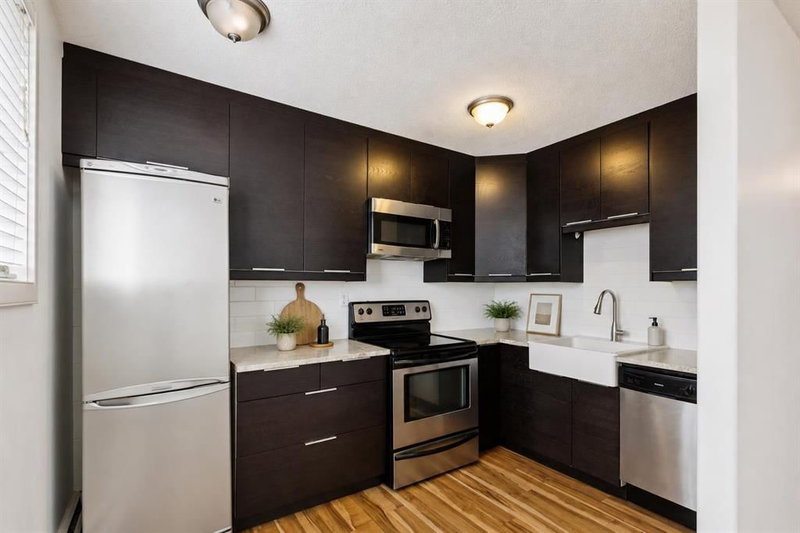 14 - 1717 Westmount Road NW