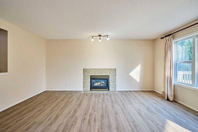 22 Citadel Crest Link NW, Citadel — interior photo 6