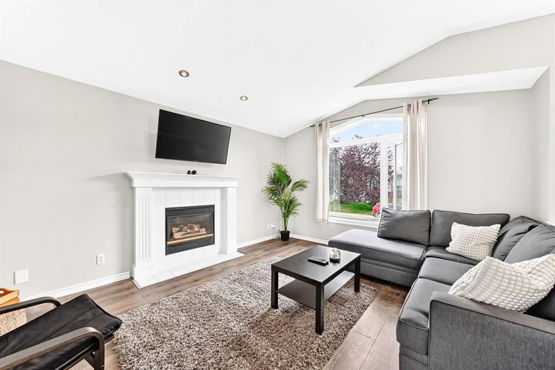 193 Mt Aberdeen Circle SE, McKenzie Lake — interior photo 5
