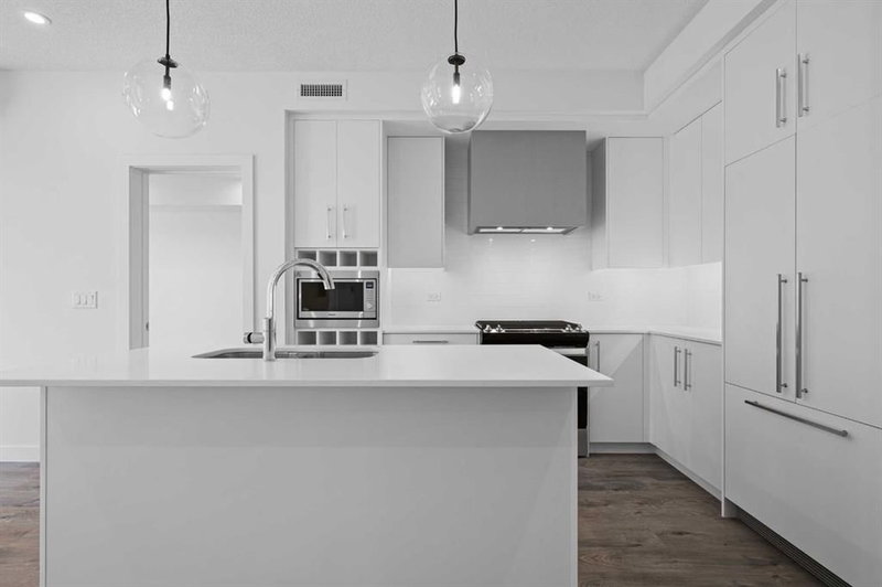 315, 8370 Broadcast Avenue SW, West Springs — interior photo