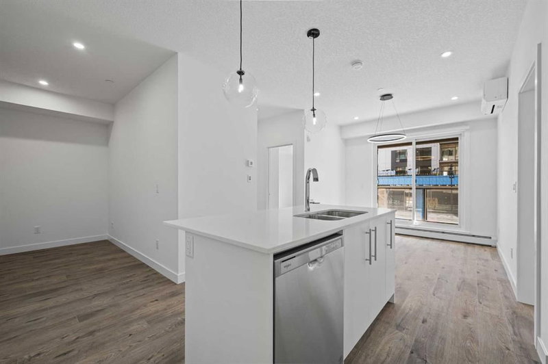 315, 8370 Broadcast Avenue SW, West Springs — interior photo 5