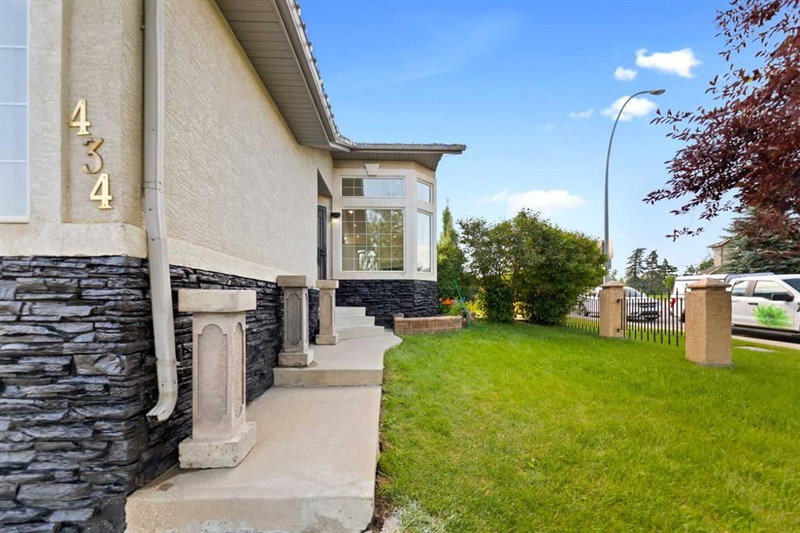 434 Harvest Grove Place NE, Harvest Hills — photo 3