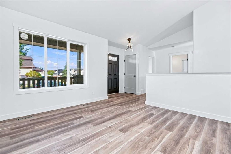 54 Inglewood Drive