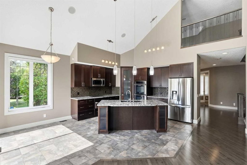 242 Cranleigh Place SE, Cranston — interior photo 7
