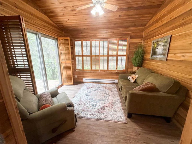 23, 5227 Township Road 320, Bergen Springs — interior photo