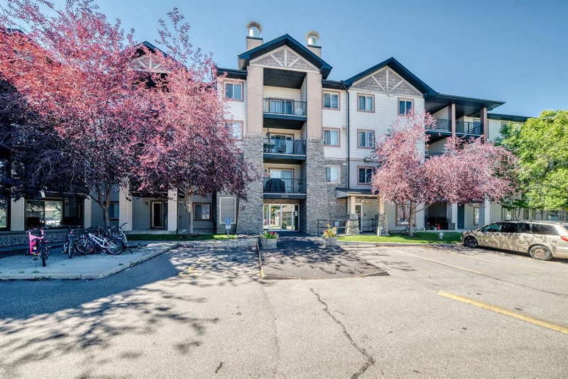 1321 - 8 Bridlecrest Drive SW