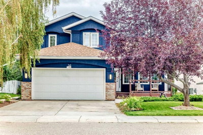36 Chinook Crescent