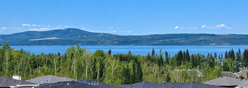 7 Vincent Gate
