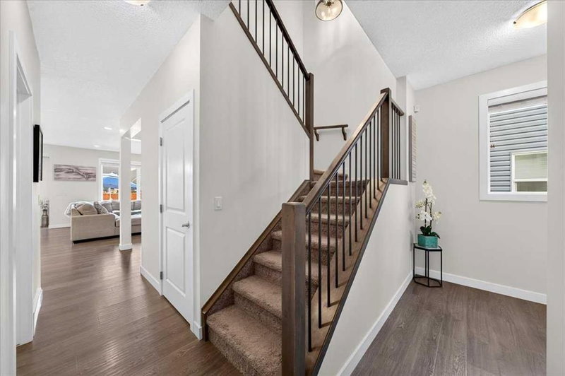 135 Bayview Circle SW