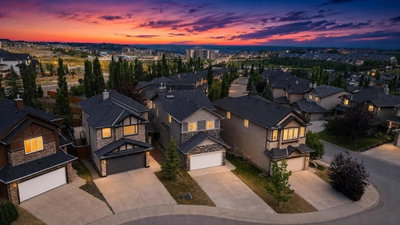 6 Aspen Stone Mews