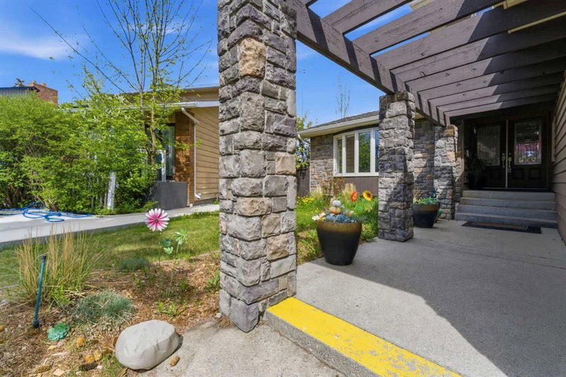 36 Varsity Estates Court NW, Varsity — interior photo