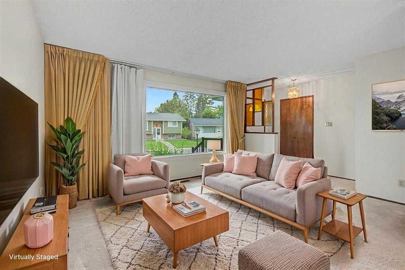 163 Lake Sylvan Close SE, Bonavista Downs — interior photo 5
