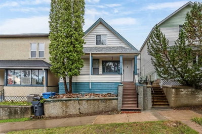 321 4 Street SE