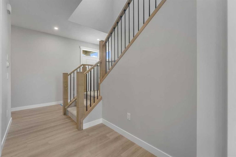 406 South Shore Drive, South Shores — interior photo 7