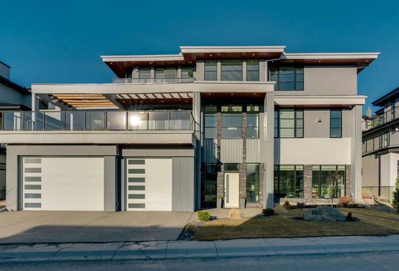 800 Elkton Close SW, Springbank Hill — interior photo
