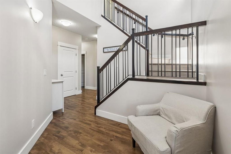45 Mahogany Terrace SE, Mahogany — photo 3