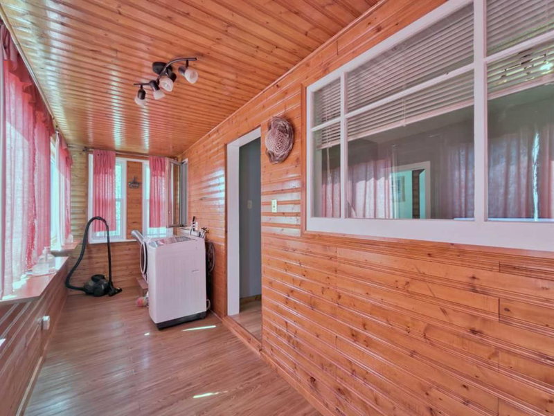 8005 19 Avenue, Coleman — interior photo 6
